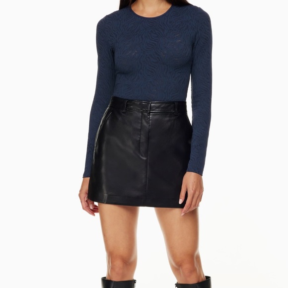 USED BABATON - ARITZIA Shapelace Crew Longsleeve Bodysuit - Picture 4 of 16